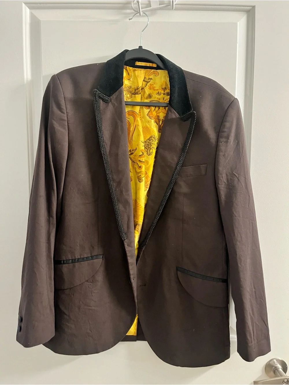Brown tailored blazer
